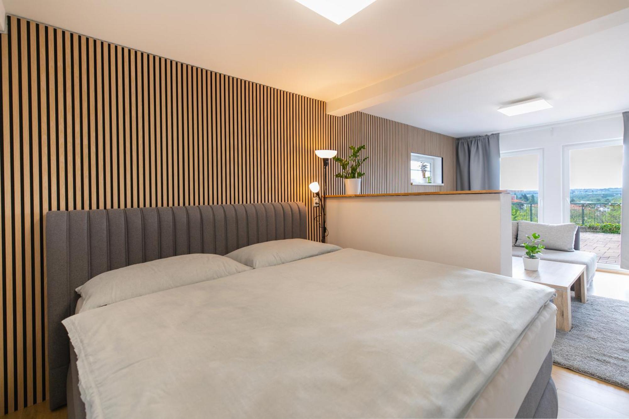 Airport Luxury Apartment & Spa Prag Exterior foto