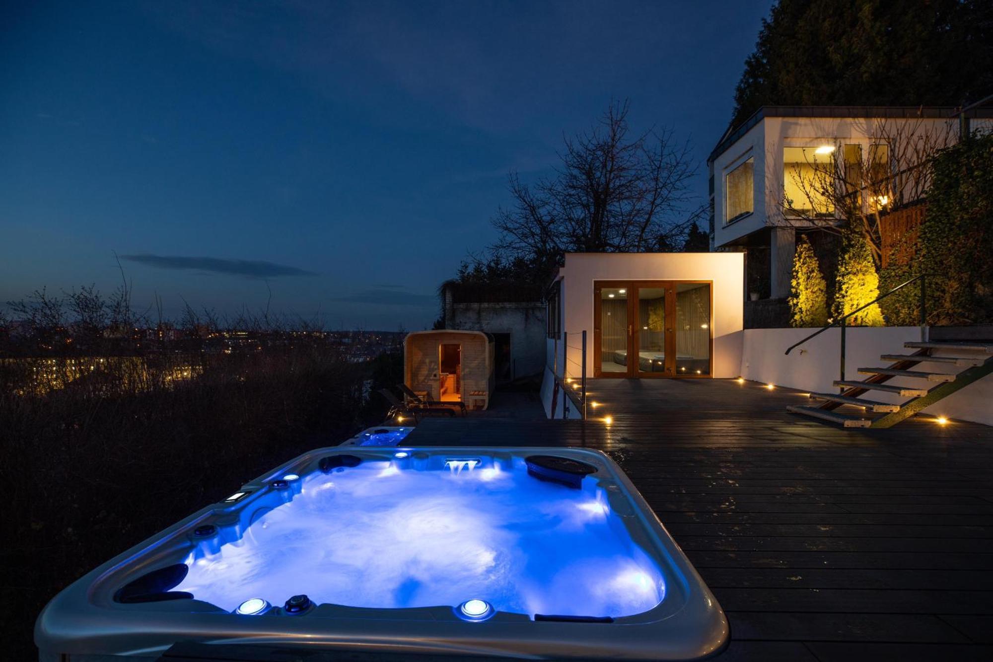 Airport Luxury Apartment & Spa Prag Exterior foto