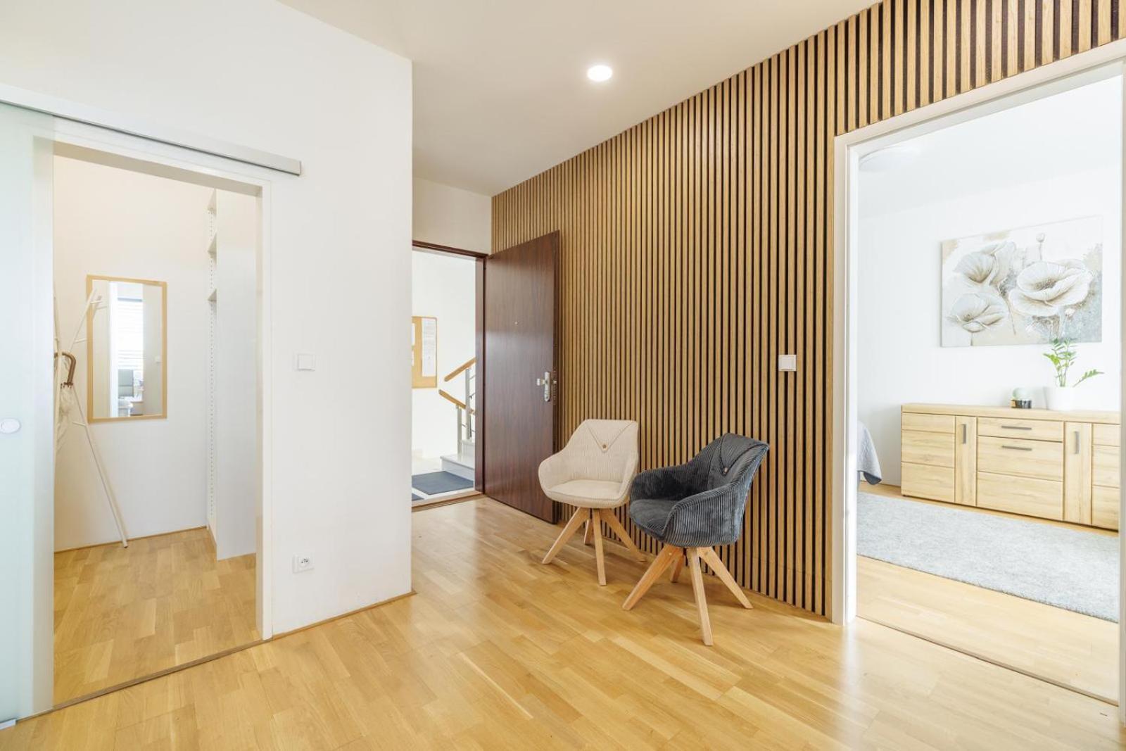 Airport Luxury Apartment & Spa Prag Exterior foto