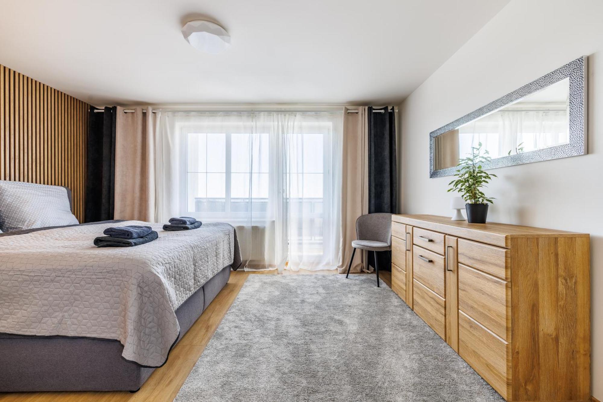 Airport Luxury Apartment & Spa Prag Exterior foto