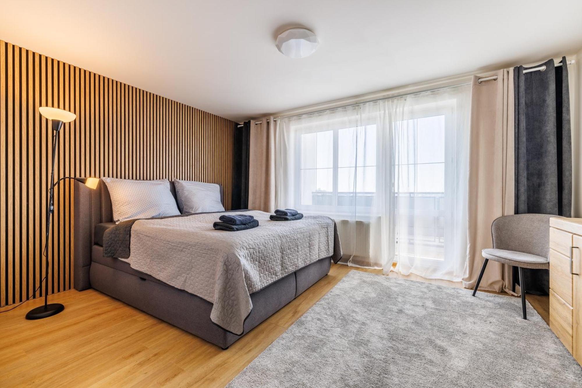 Airport Luxury Apartment & Spa Prag Exterior foto