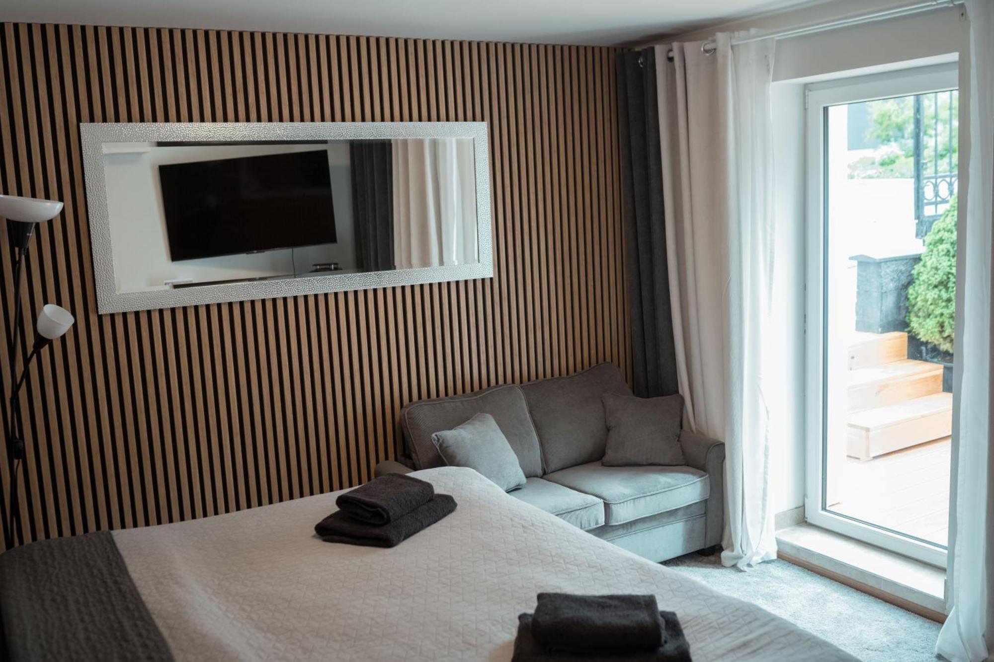 Airport Luxury Apartment & Spa Prag Zimmer foto
